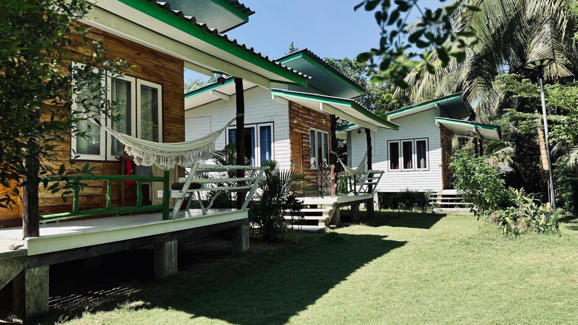 Suan Maprao Ko Kut Resort Exterior photo