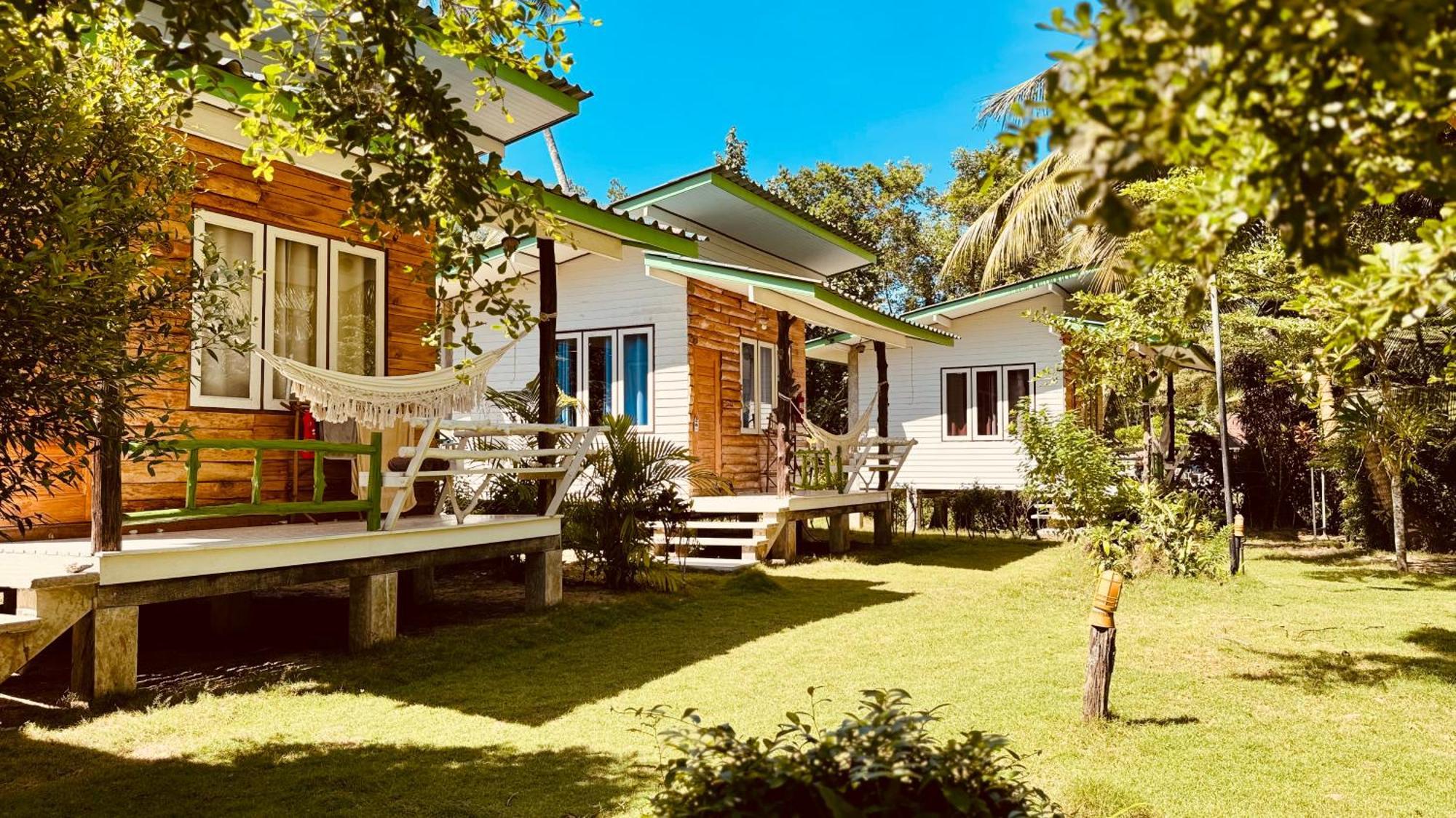 Suan Maprao Ko Kut Resort Exterior photo